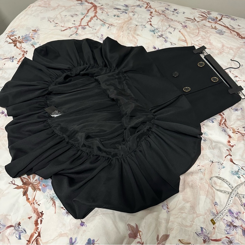 JW Anderson buttoned bubble-hem skirt - Picture 9 of 14